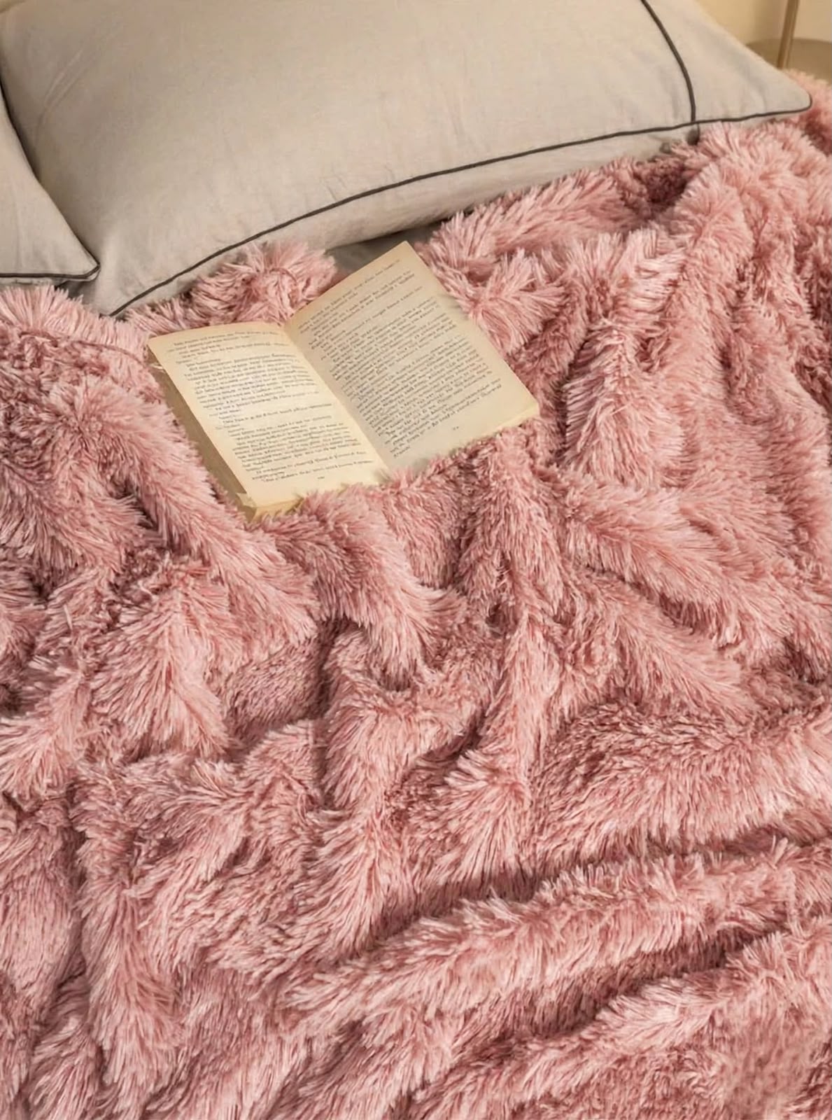 Featherlight Light Pink